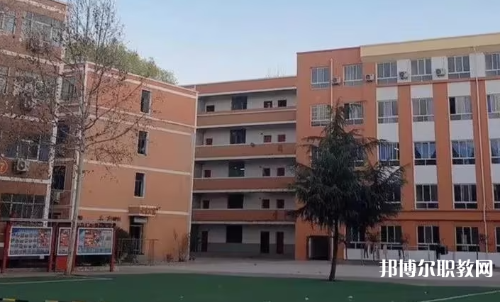 洛陽(yáng)市黃河科技中等專業(yè)學(xué)校怎么樣、好不好